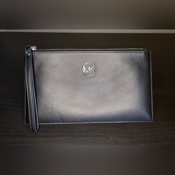 Michael Kors Black Leather Wristlet Clutch